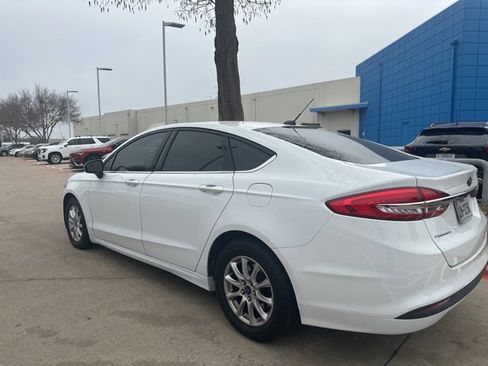 Used 2017 Ford Fusion S image 4
