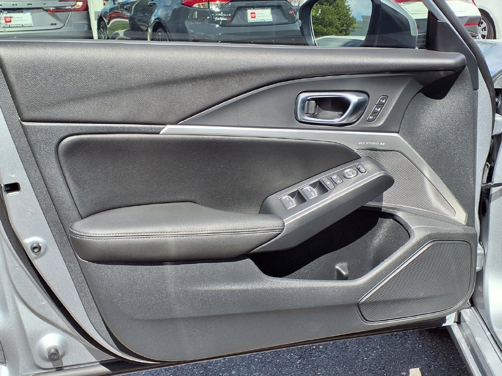 Used 2025 Acura Integra A-Spec w/ Technology Package FWD image 27