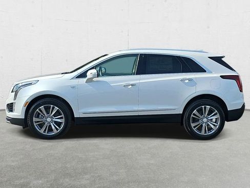 Used 2025 Cadillac XT5 Premium Luxury w/ LPO, Floor Liner Package AWD/4WD image 8