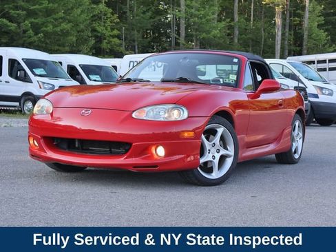 Used 2005 MAZDA MX-5 Miata w/ Convenience Pkg RWD image 2