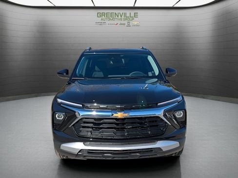 New 2026 Chevrolet TrailBlazer LT w/ LPO, Blackout Package FWD image 12