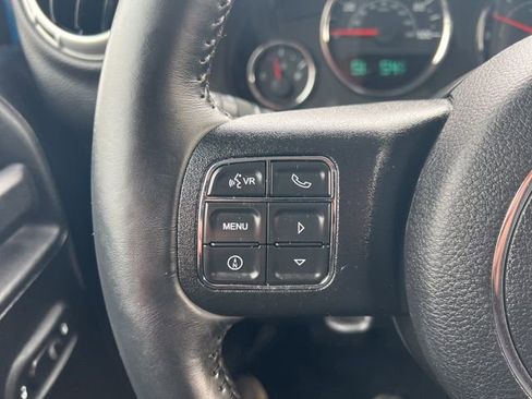 Used 2016 Jeep Wrangler Unlimited Rubicon w/ Connectivity Group image 8
