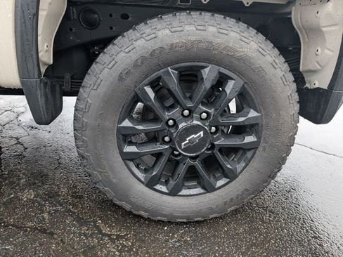 New 2026 Chevrolet Silverado 1500 Custom Trail Boss w/ LPO, Dark Essentials Package image 24