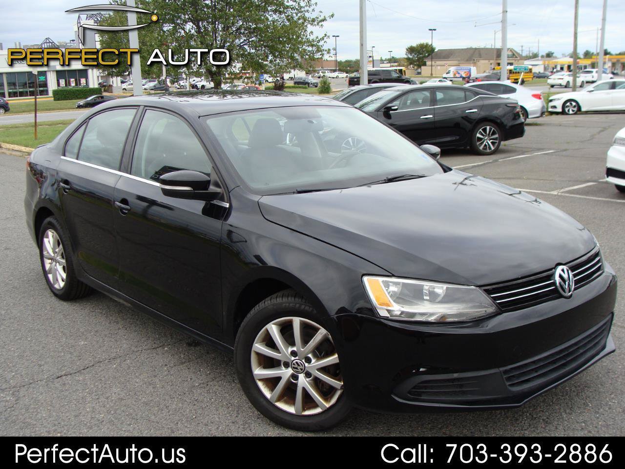 Used 2013 Volkswagen Jetta SE FWD image 1