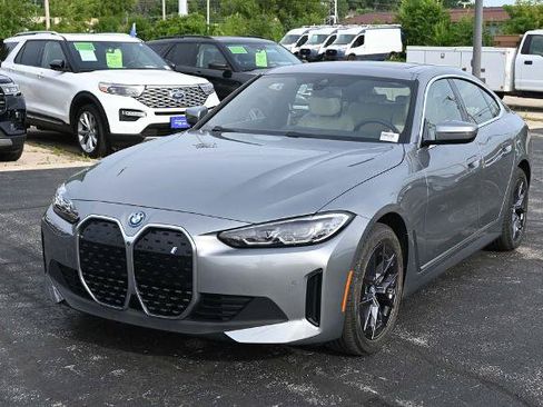 Used 2022 BMW i4 eDrive40 w/ Premium Package RWD image 5