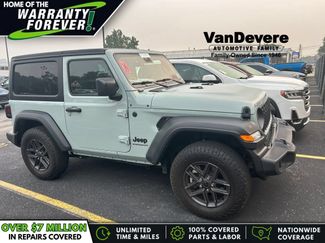 Used 2024 Jeep Wrangler Sport AWD/4WD video 1