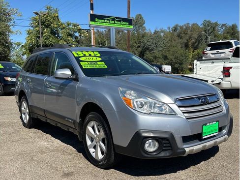 Used 2013 Subaru Outback 3.6R Limited AWD/4WD image 1