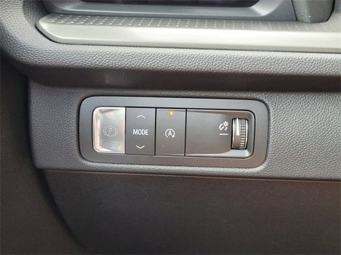 New 2026 Chevrolet Traverse LT w/ Midnight/Sport Edition image 21