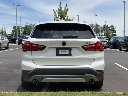 Used 2018 BMW X1 xDrive28i AWD/4WD image 5