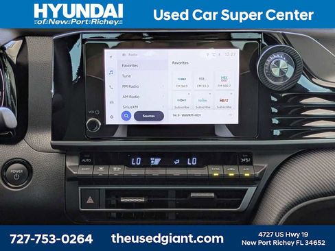 Used 2025 Toyota Camry SE FWD image 21