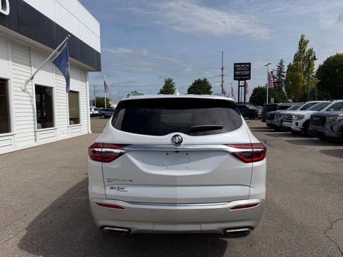 Certified 2021 Buick Enclave Essence w/ Sound and Sites Package AWD/4WD image 6