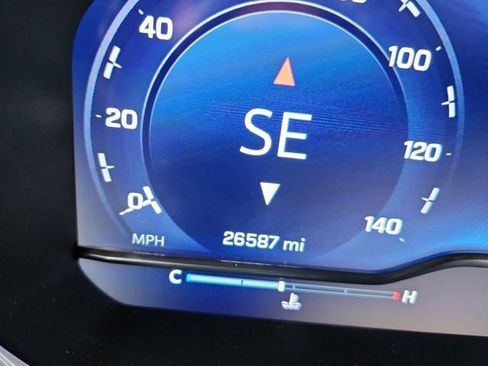 Certified 2022 Chevrolet Silverado 1500 LT Trail Boss w/ Convenience Package II image 12