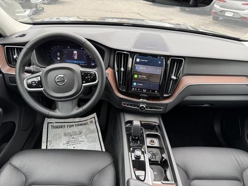 Used 2024 Volvo XC60 B5 Plus w/ Climate Package image 2