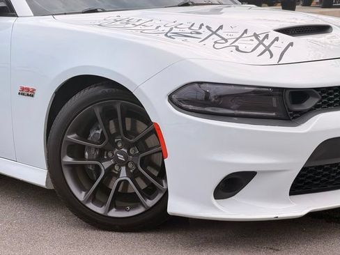 Used 2023 Dodge Charger Scat Pack w/ Plus Group RWD image 2