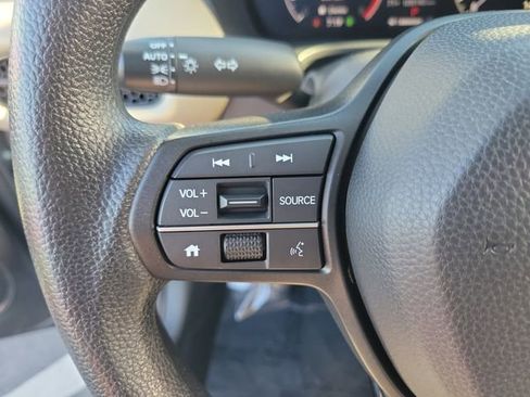 Certified 2024 Honda HR-V LX image 21