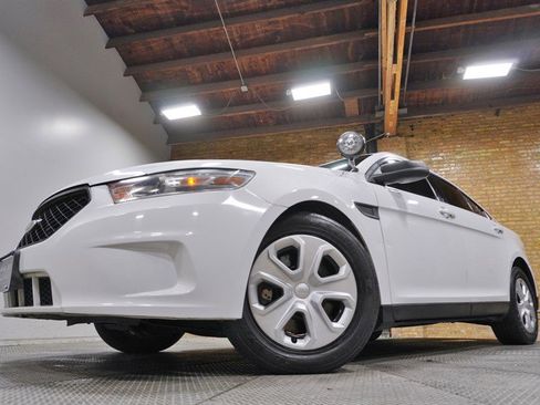 Used 2014 Ford Taurus Police AWD image 4