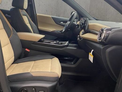 New 2027 Chevrolet Equinox ACTIV w/ Safety and Technology Package AWD/4WD image 26