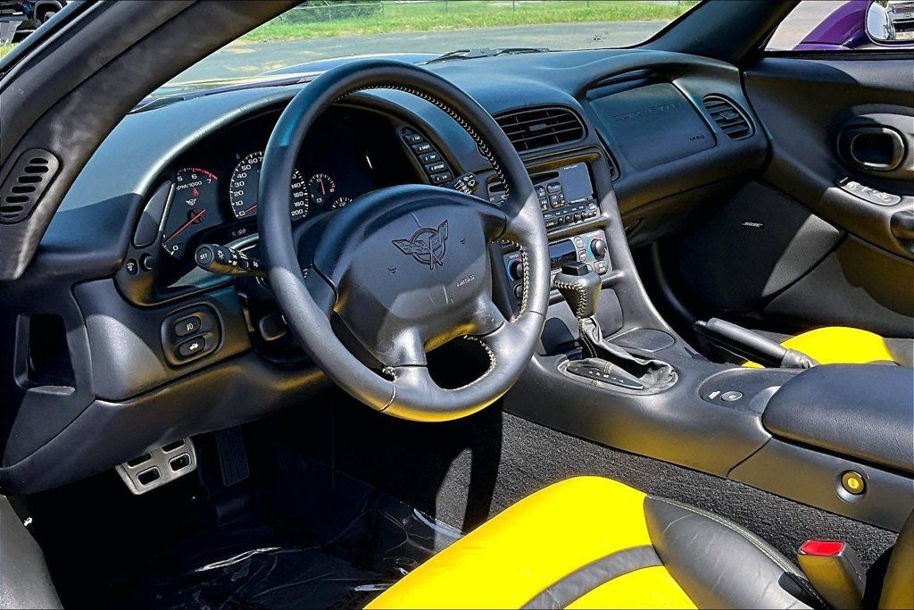 Used 1998 Chevrolet Corvette Convertible w/ Memory Pkg RWD image 14
