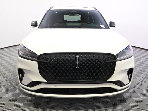 New 2026 Lincoln Aviator Reserve w/ Jet Appearance Package AWD/4WD image 10