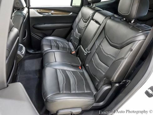 Used 2023 Cadillac XT6 Premium Luxury w/ Platinum Package AWD/4WD image 16