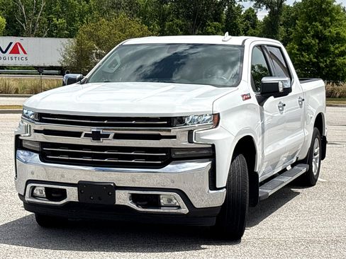 Used 2019 Chevrolet Silverado 1500 LTZ w/ LTZ Plus Package AWD/4WD image 3