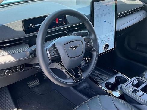 Used 2025 Ford Mustang Mach-E Select w/ Comfort Package Lite RWD image 17