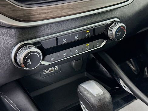 Used 2023 Nissan Altima 2.5 SV image 22