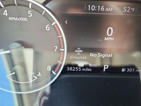 Used 2023 Nissan Rogue S AWD/4WD image 10