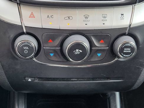 Used 2013 Dodge Journey SXT w/ Flexible Seating Group FWD image 18