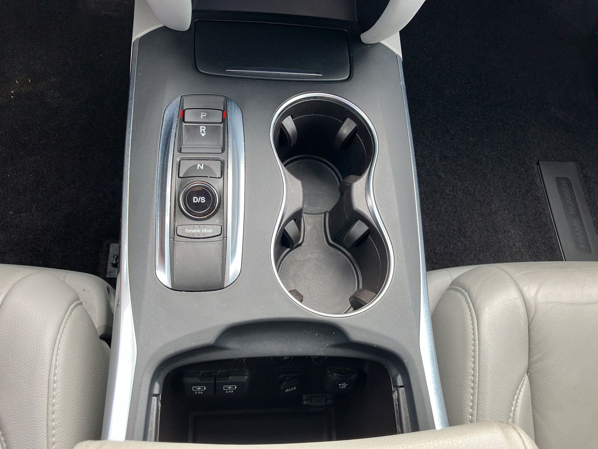 Used 2017 Acura MDX SH-AWD image 20