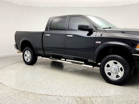 Used 2017 RAM 2500 SLT image 3