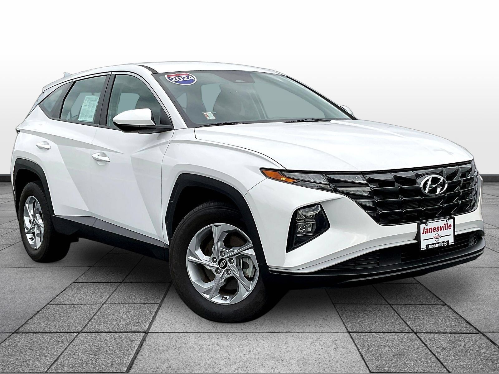 Used 2024 Hyundai Tucson SE AWD/4WD image 1