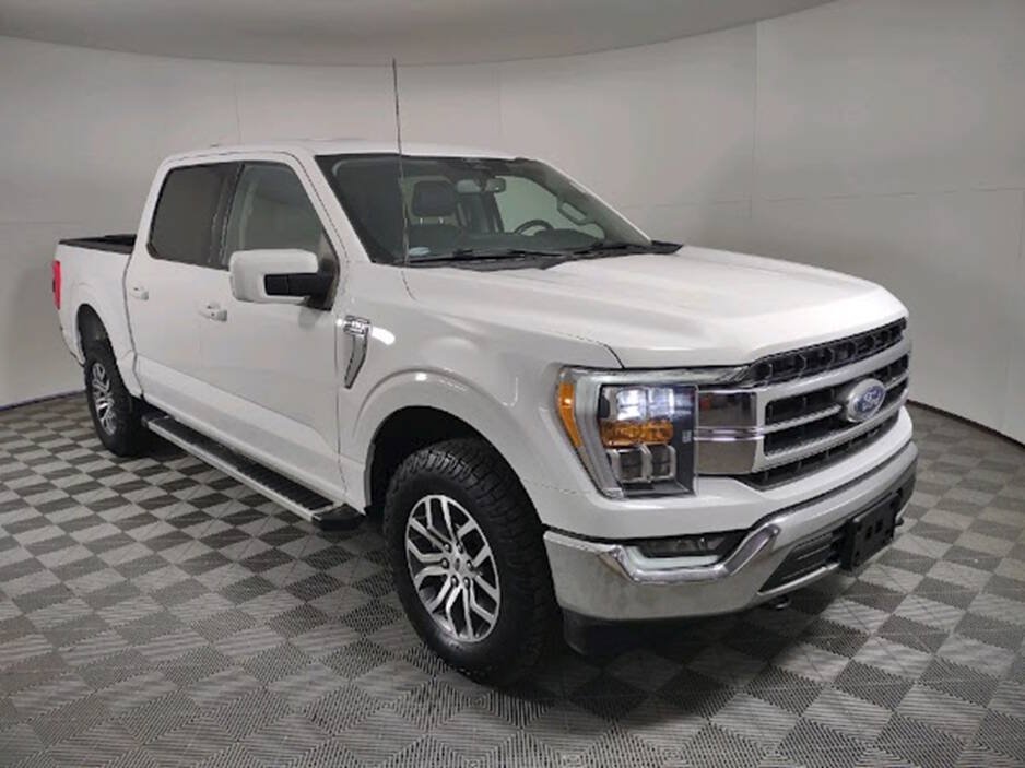 Used 2022 Ford F150 Lariat w/ FX4 Off-Road Package AWD/4WD image 3