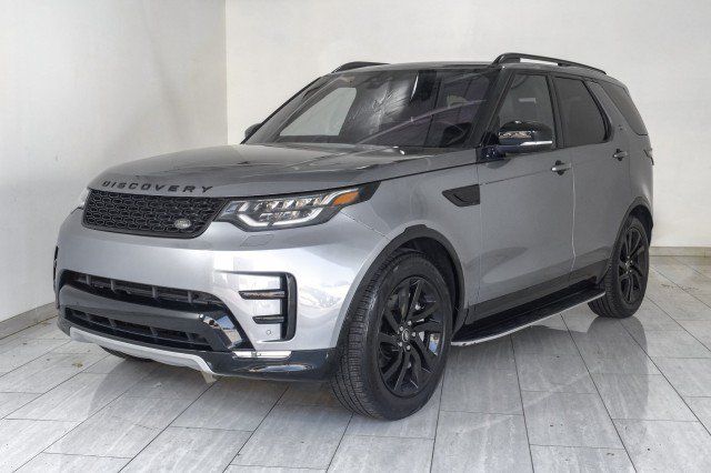 Used 2020 Land Rover Discovery Landmark AWD/4WD image 4