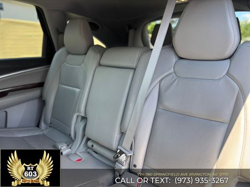 Used 2017 Acura MDX SH-AWD w/ Technology Package image 10