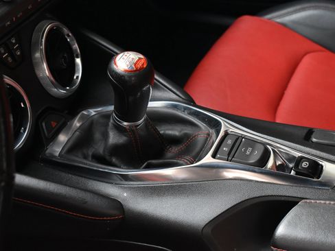 Used 2020 Chevrolet Camaro SS image 36