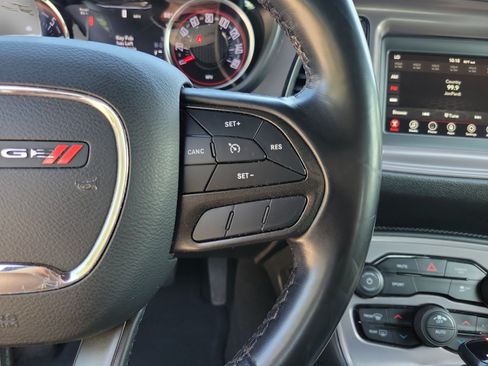 Used 2023 Dodge Challenger SXT RWD image 14