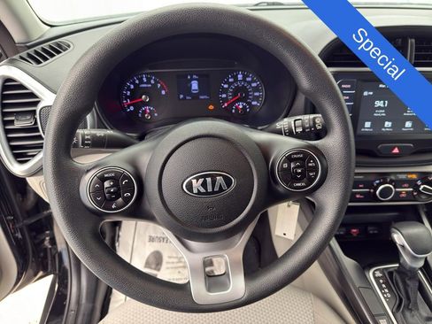 Used 2020 Kia Soul LX image 22