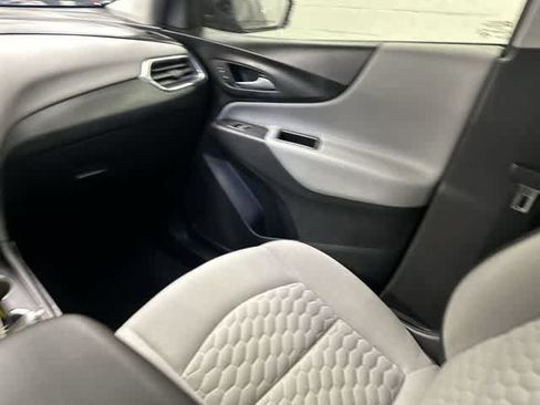 Used 2020 Chevrolet Equinox LS AWD/4WD image 13