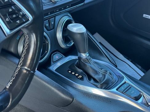 Used 2017 Chevrolet Camaro LT w/ Technology Package RWD image 16