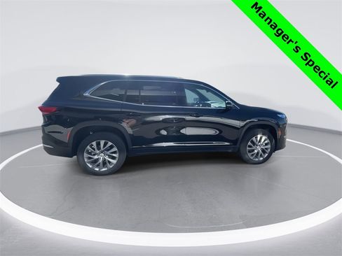 New 2025 Buick Enclave Preferred image 9
