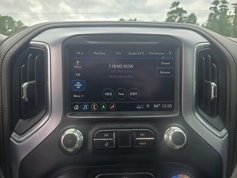 Used 2019 GMC Sierra 1500 SLT w/ SLT Premium Plus Package AWD/4WD image 19