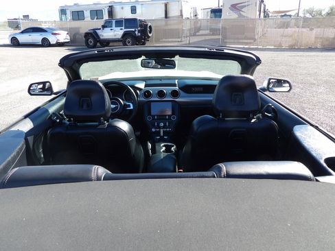 Used 2020 Ford Mustang Premium image 27