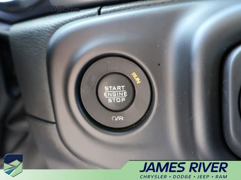 Used 2023 Jeep Wrangler Unlimited Rubicon 4xe AWD/4WD image 31