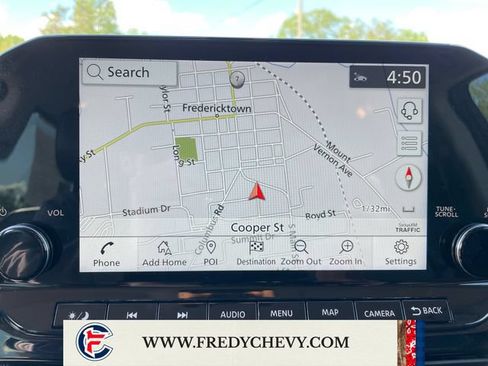 Used 2025 Nissan Pathfinder SL AWD/4WD image 19