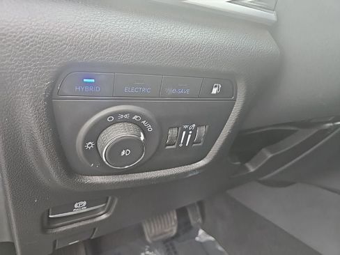 Used 2024 Jeep Grand Cherokee Limited 4xe AWD/4WD image 14