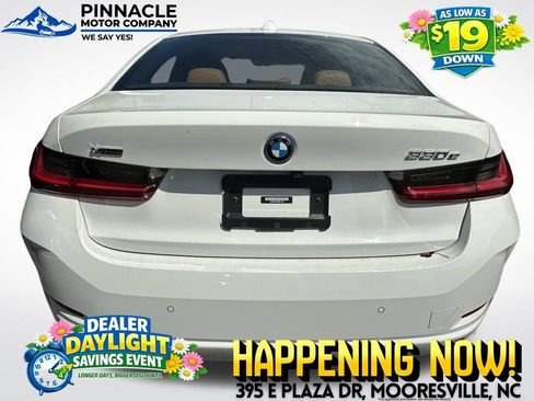 Used 2023 BMW 330e xDrive w/ Driving Assistance Package image 4