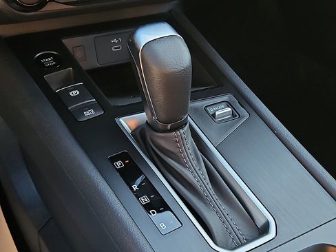 New 2026 Nissan Kicks SV w/ SV Premium Package image 13