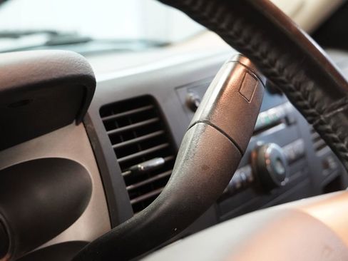 Used 2007 Chevrolet Silverado 1500 LT w/ Towing Package RWD image 19