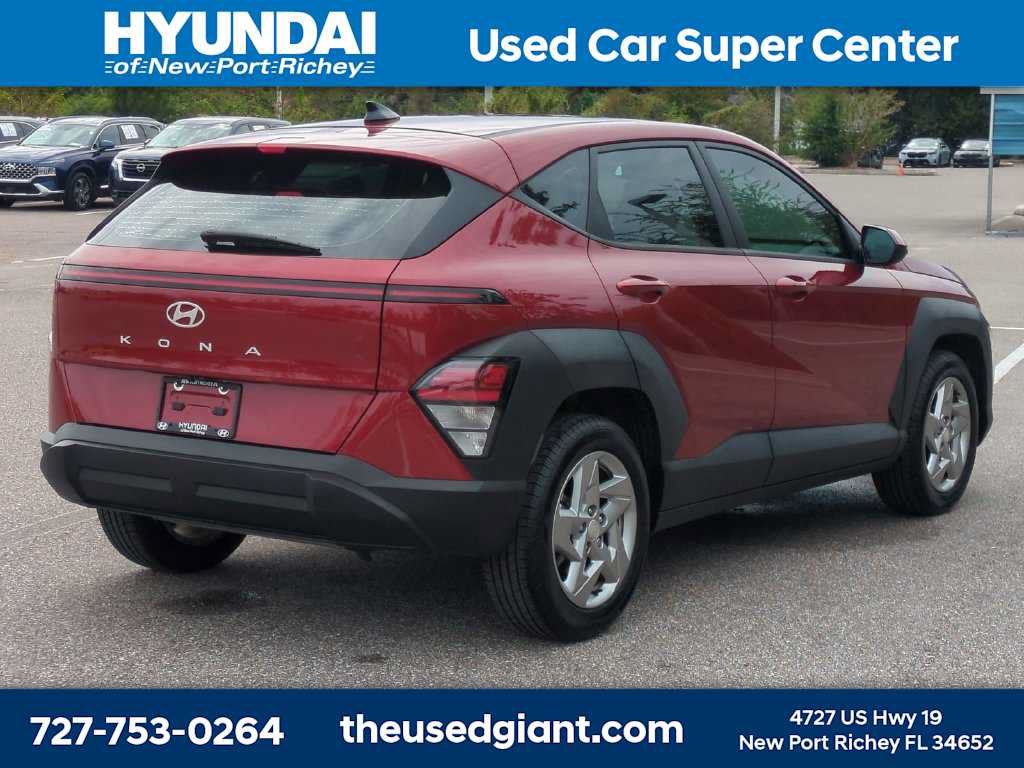 Certified 2024 Hyundai Kona SE FWD image 5